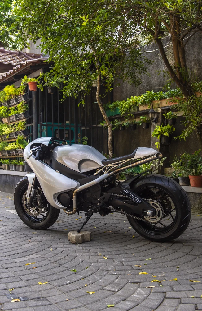 Samurai Café | AMS Kawasaki ZZR600