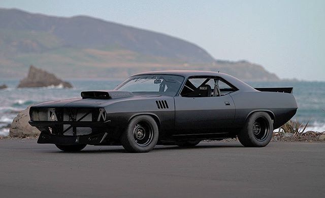 Art of Drive | The full #fuelmagazine interview with artist @_aaron_beck is now live in the #fueltankapp. He also built this awesome KUDA project. Head to fueltank.cc or download the Fuel Tank app from your app store.