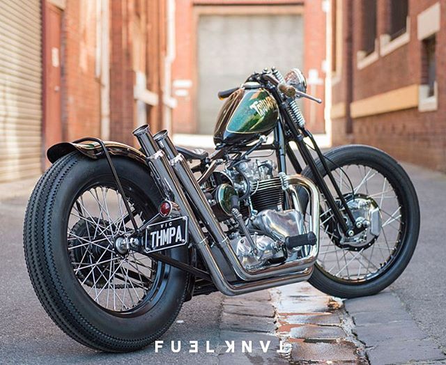 @benjaminjoncox's Triumph was featured in #tankmoto issue six. The full story is now available to read on our homepage. #triumph #customtriumph #triumphcustom